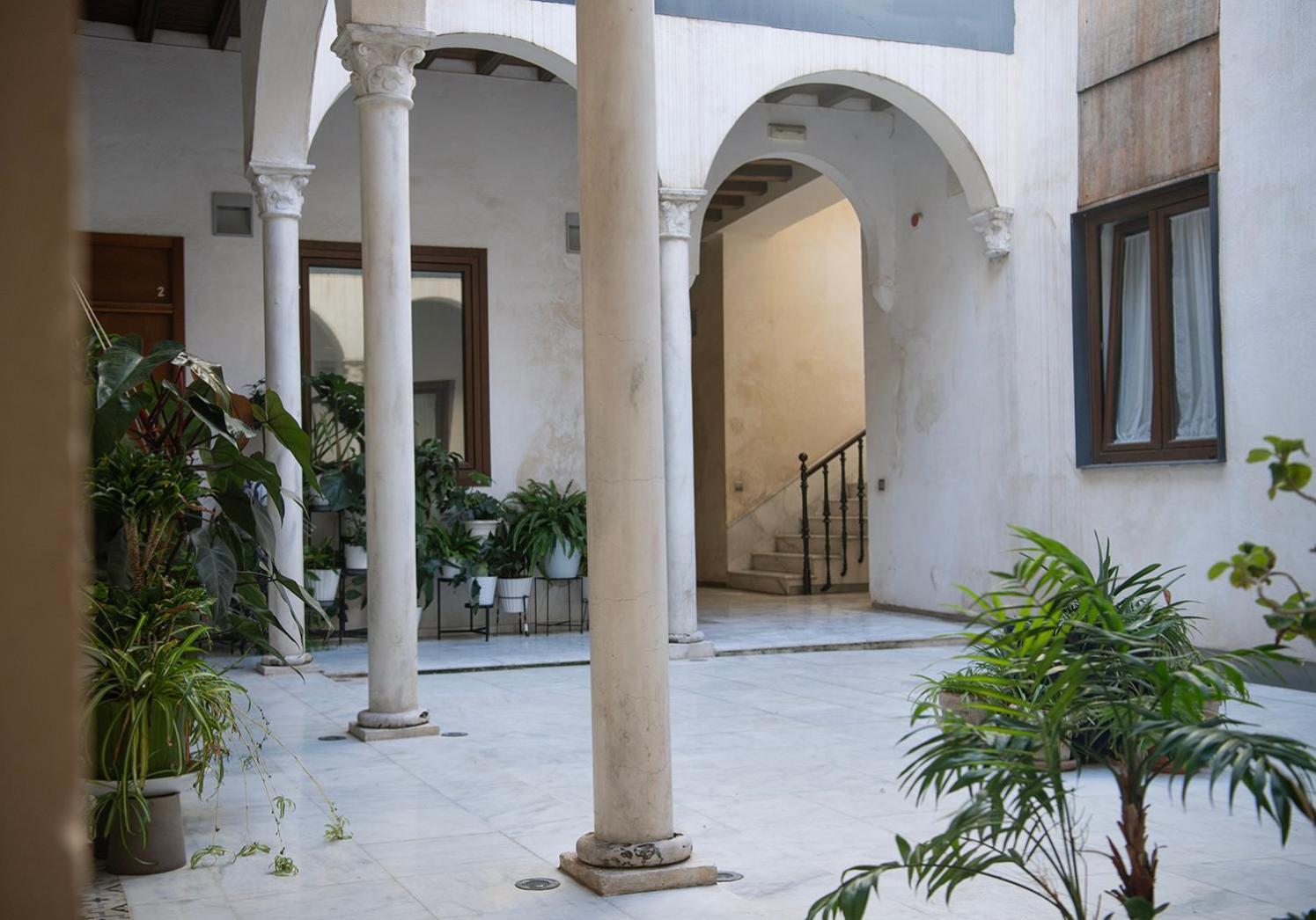Casa Palacio Bustos Tavera Sevilla Eksteriør billede