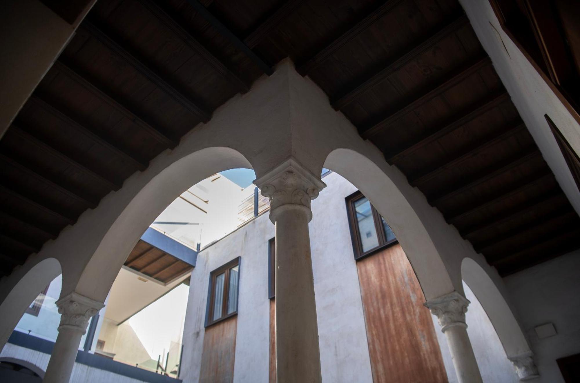 Casa Palacio Bustos Tavera Sevilla Eksteriør billede